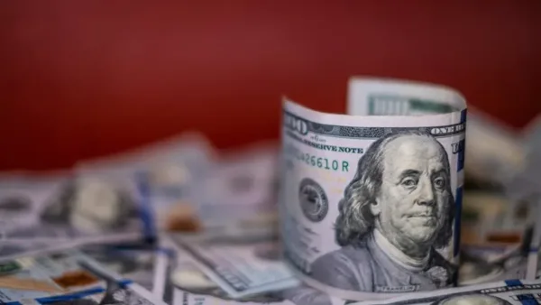 Dólar cai e Bolsa dispara com declaração de Trump sobre fim da guerra