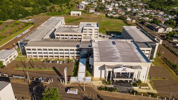 Unisep promove workshop gratuito sobre tecnologias em estética em Francisco Beltrão