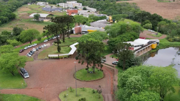 Surto de infecção alimentar interdita RU da UTFPR em Francisco Beltrão