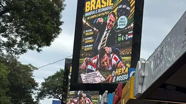 Cartazes com mensagens ofensivas contra paraguaios geram revolta em Ciudad del Este