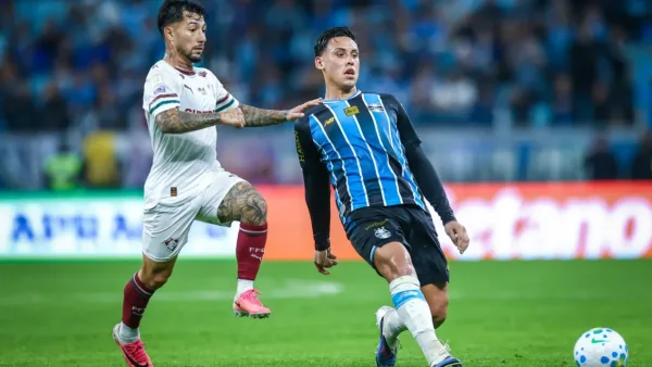 Grêmio busca empate no fim com gol de estreante e soma um ponto contra o Fluminense
