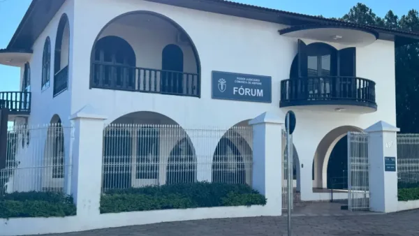 Secretário de Planejamento de Ampére é condenado por importunação sexual e corrupção passiva