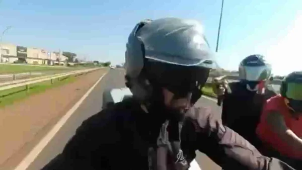 Terror na BR-277: dupla armada cerca motociclista em plena luz do dia em Foz do Iguaçu