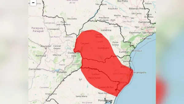 Ampére e cidades do Sudoeste entram em alerta vermelho para temporais