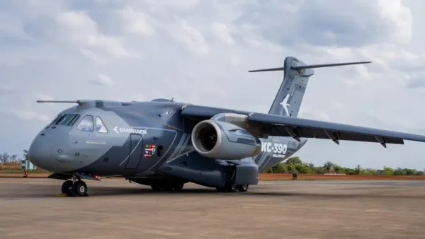 KC-390 Millennium impressiona público durante apresentação em São Paulo