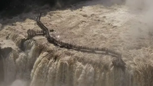 Cataratas do Iguaçu atingem vazão quase oito vezes acima da média
